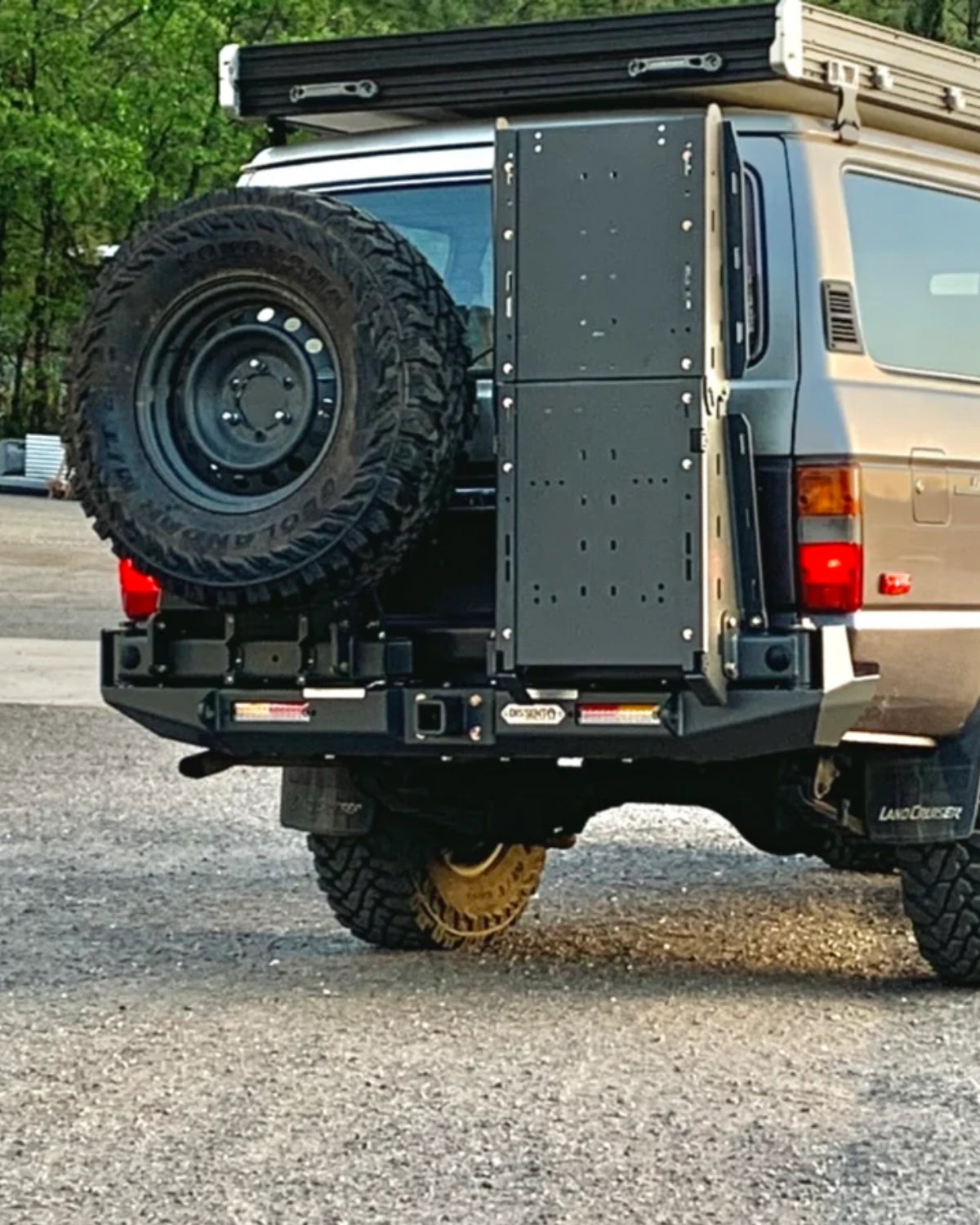 Dissent Off-Road Rear Bumper for Land Cruiser 60 Series (1981–1990)