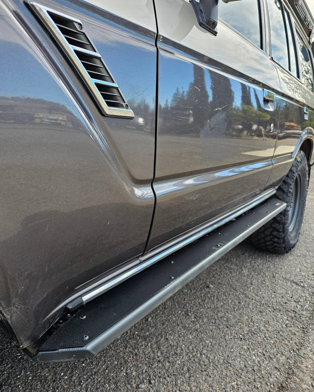 Dissent Off-Road Rock Slider Steps for Land Cruiser 60 Series (1981–1990)