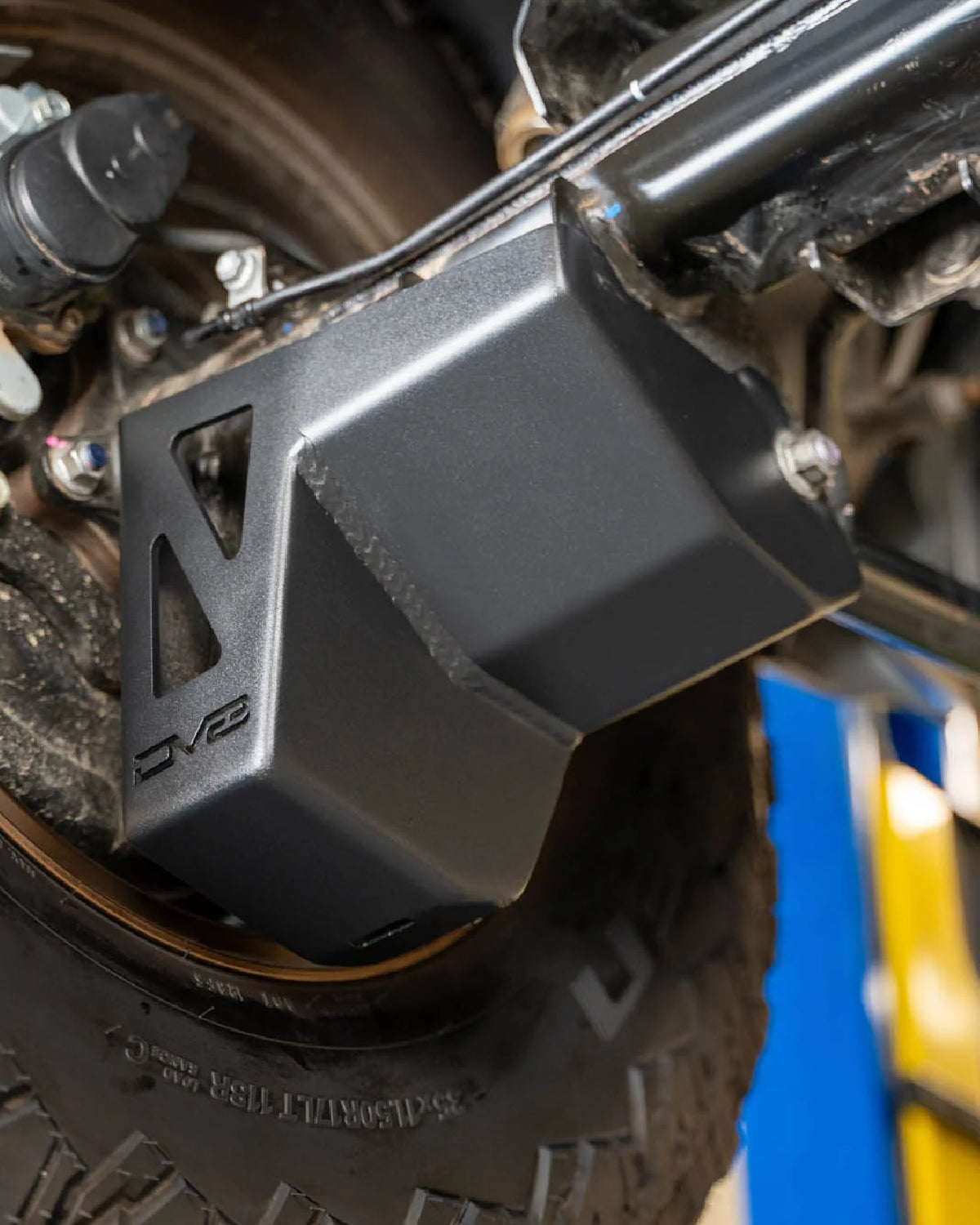 DV8 Offroad 4 mm Steel Rear Shock and Link Mount Skid Plates for 6th-Gen 4Runner (2025–Present) - Pair