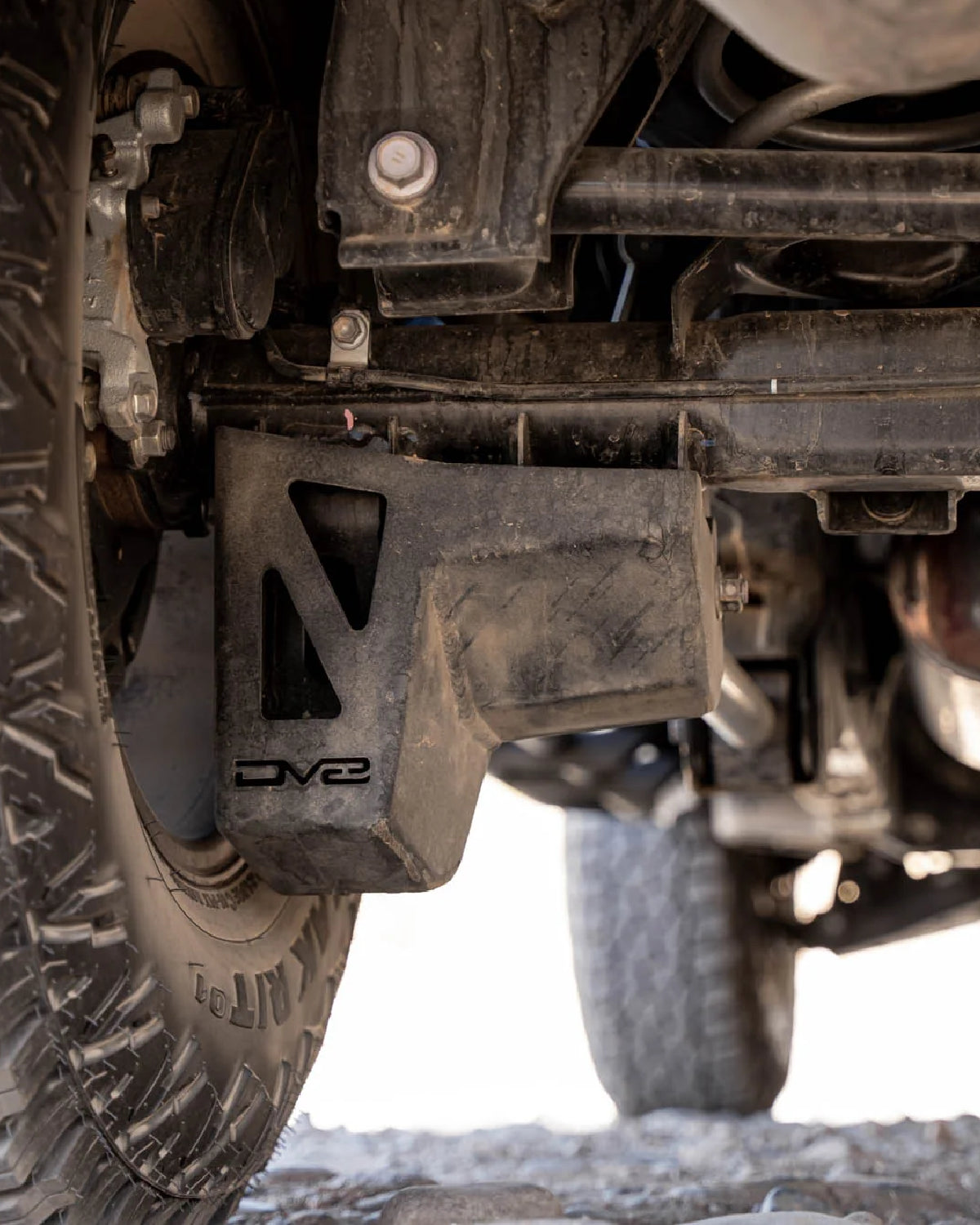 DV8 Offroad 4 mm Steel Rear Shock and Link Mount Skid Plates for 6th-Gen 4Runner (2025–Present) - Pair