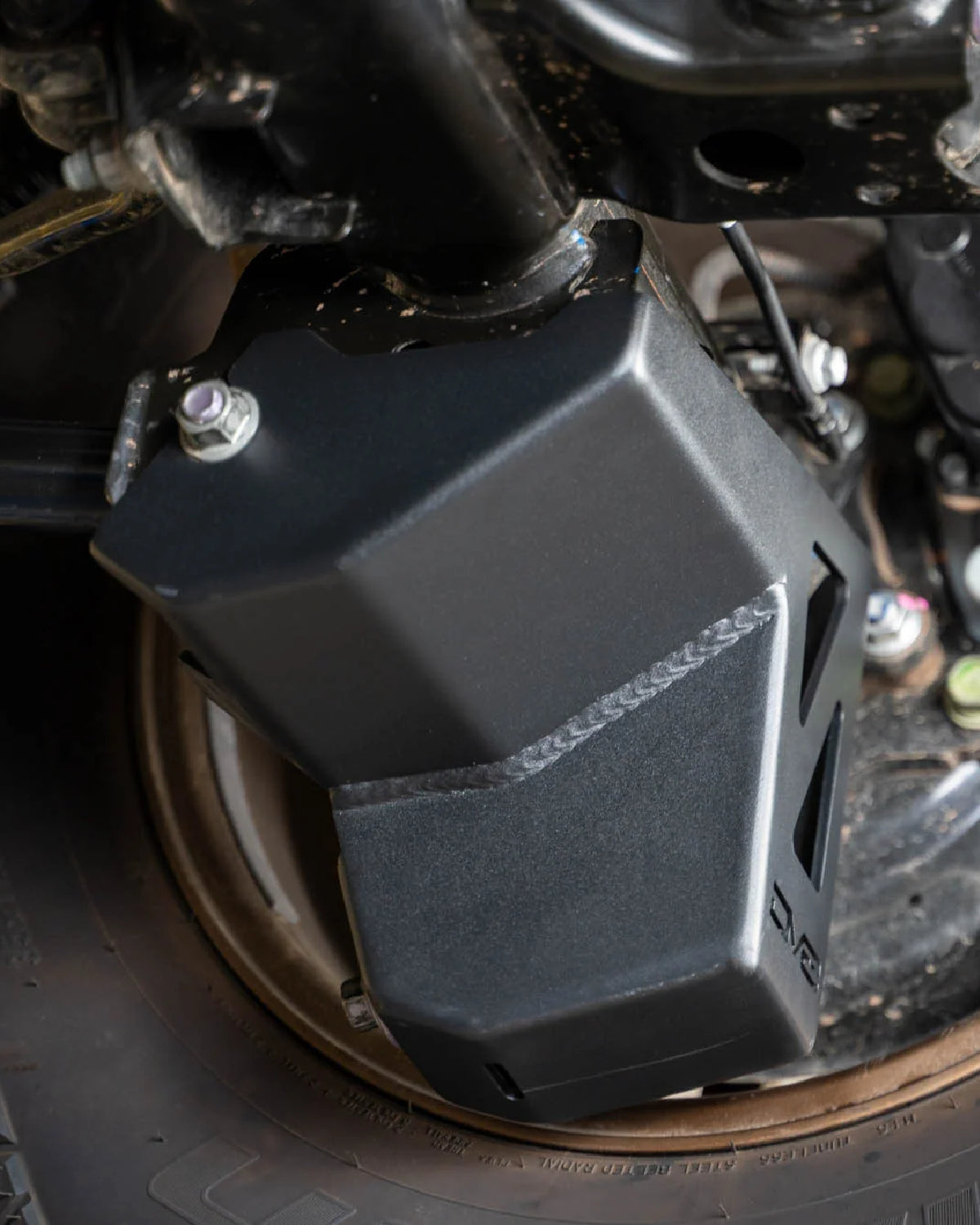 DV8 Offroad 4 mm Steel Rear Shock and Link Mount Skid Plates for 6th-Gen 4Runner (2025–Present) - Pair