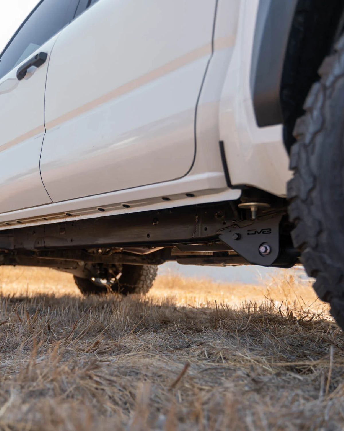 DV8 Offroad 5 mm Steel Front Link Mount Skid Plates for 4th-Gen Tacoma (2024–Present) - Pair