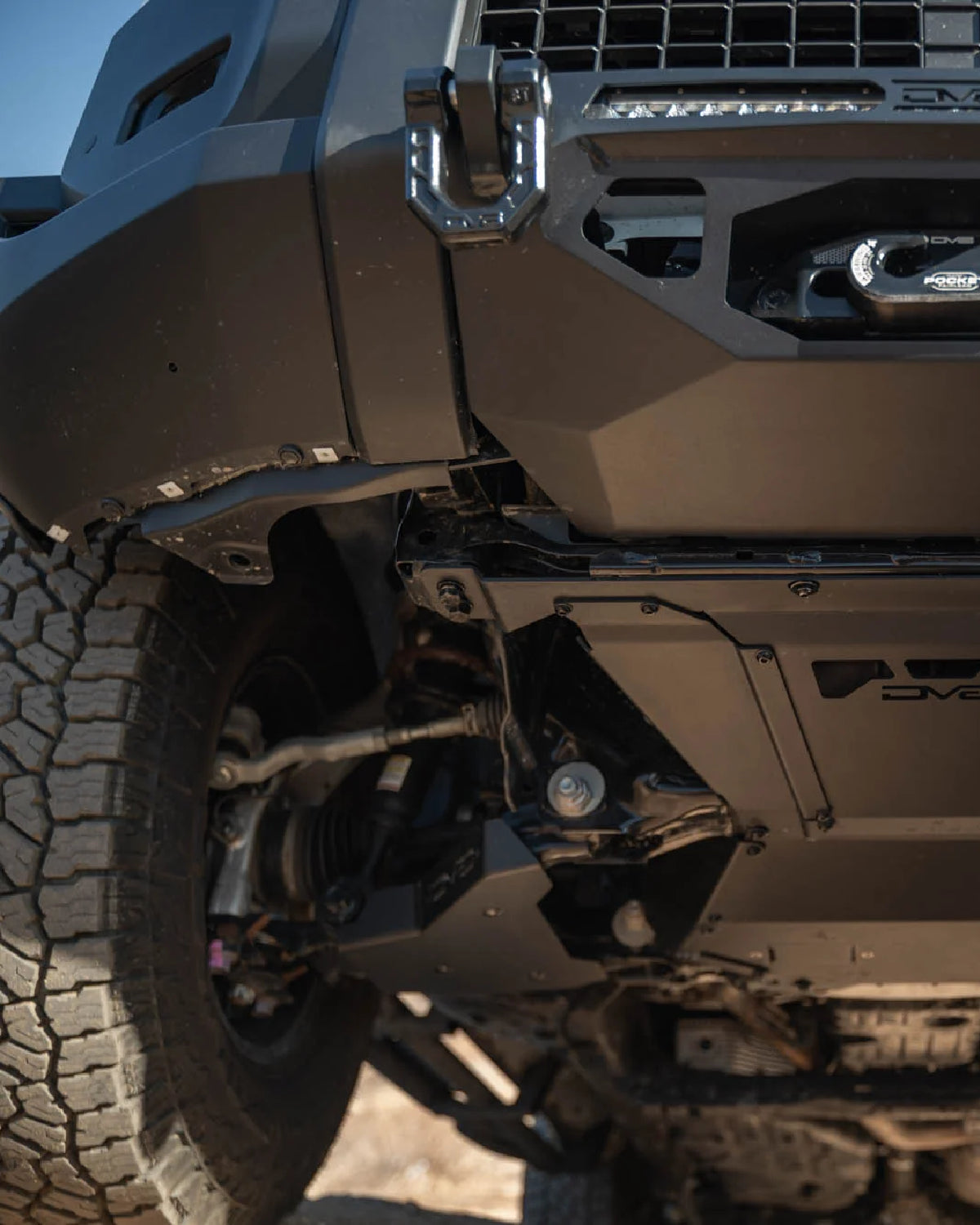 DV8 Offroad 5 mm Steel Lower Control Arm Skid Plates for Land Cruiser 250 Series (2024–Present) - Pair