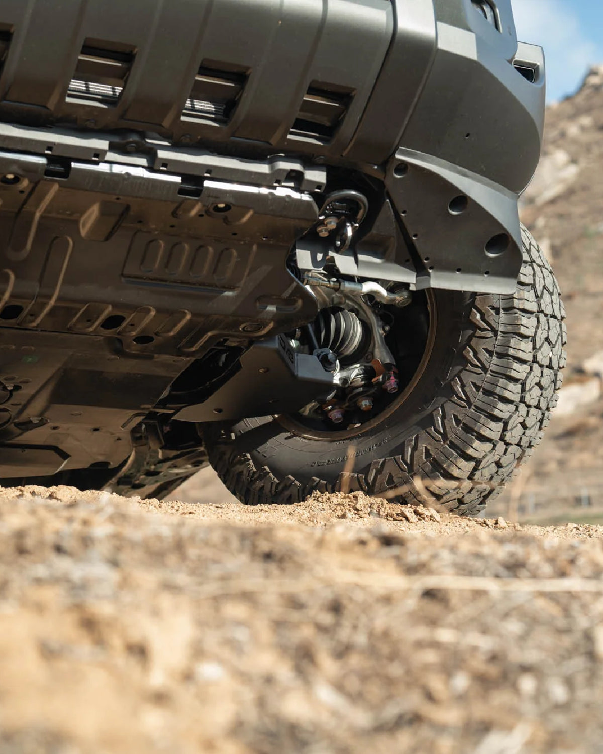 DV8 Offroad 5 mm Steel Lower Control Arm Skid Plates for Land Cruiser 250 Series (2024–Present) - Pair