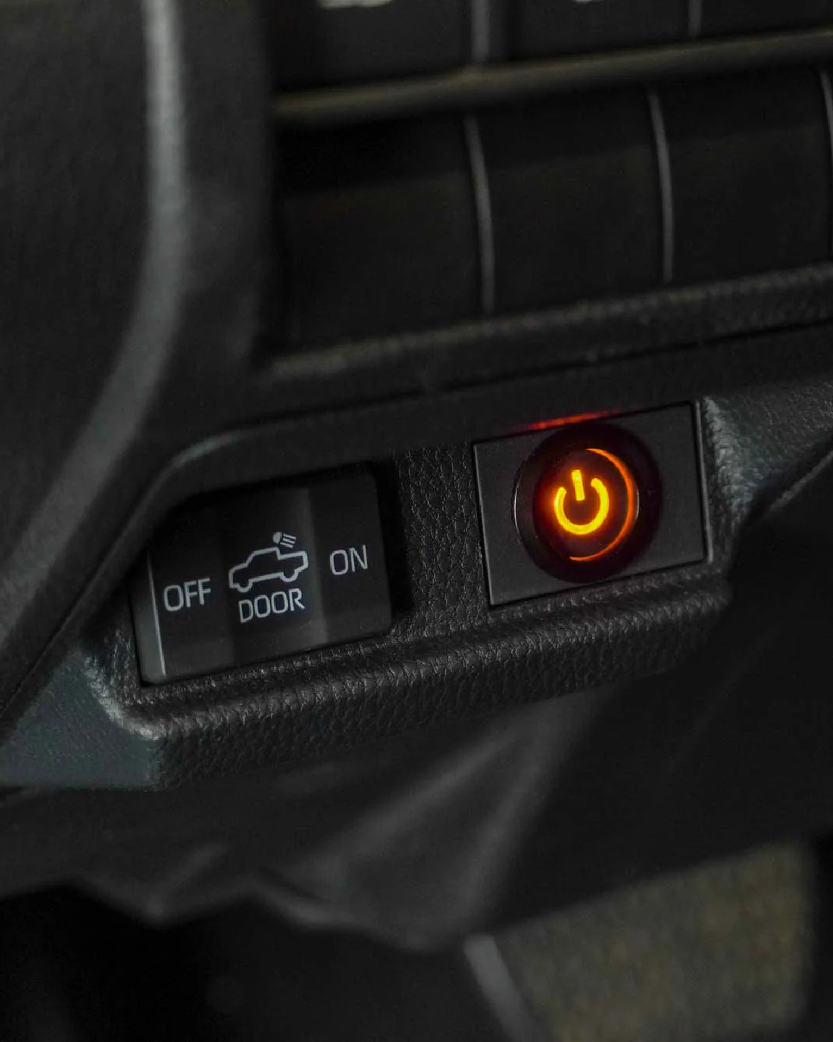 DV8 Offroad 60 A Light Wiring Harness with Toggle Switch and Deutsch DTP Connector