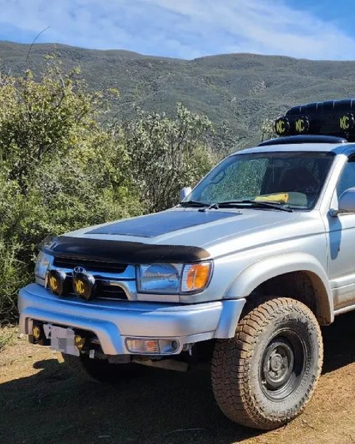 LensunSolar Flexible Hood Solar Panel (85-Watt) with MPPT Charge Controller for 3rd-Gen 4Runner (1996–2002)