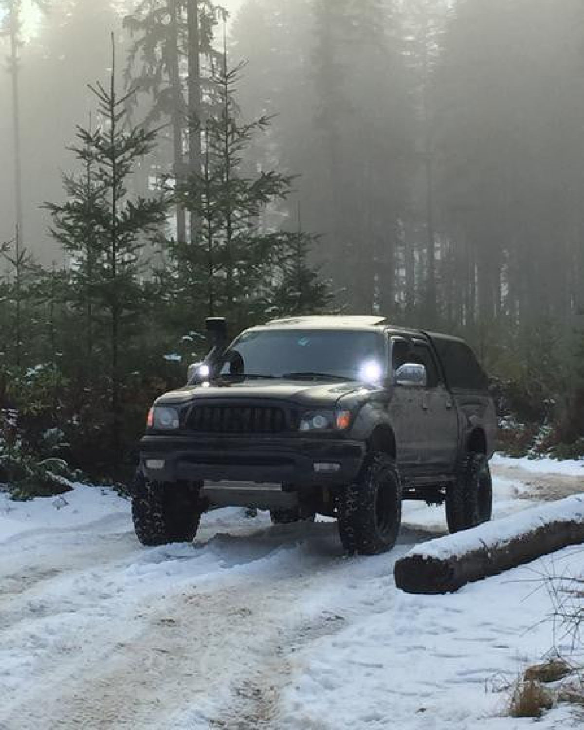 Rago Fabrication Ditch Light Mounting Brackets for 1st-Gen Tacoma (1995–2004) - Pair