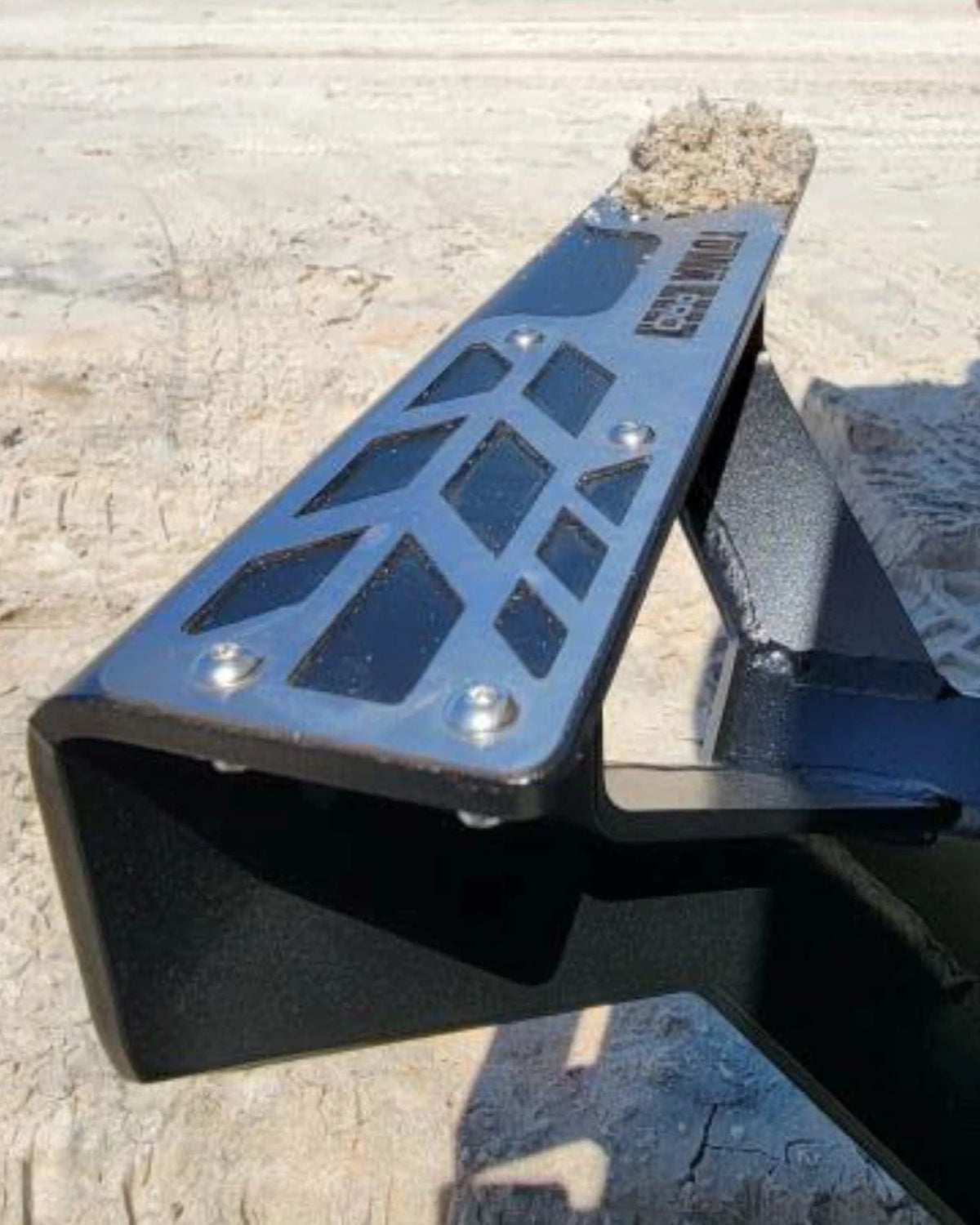 TUWA Pro 4CX Series Boar Hitch Receiver Skid Plate Step
