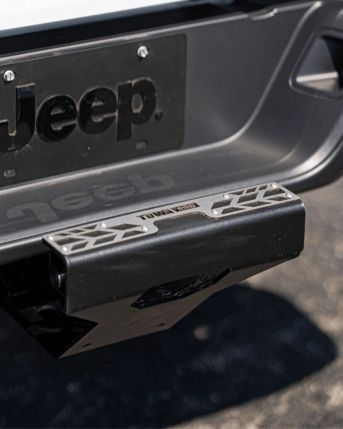 TUWA Pro 4CX Series Boar Hitch Receiver Skid Plate Step