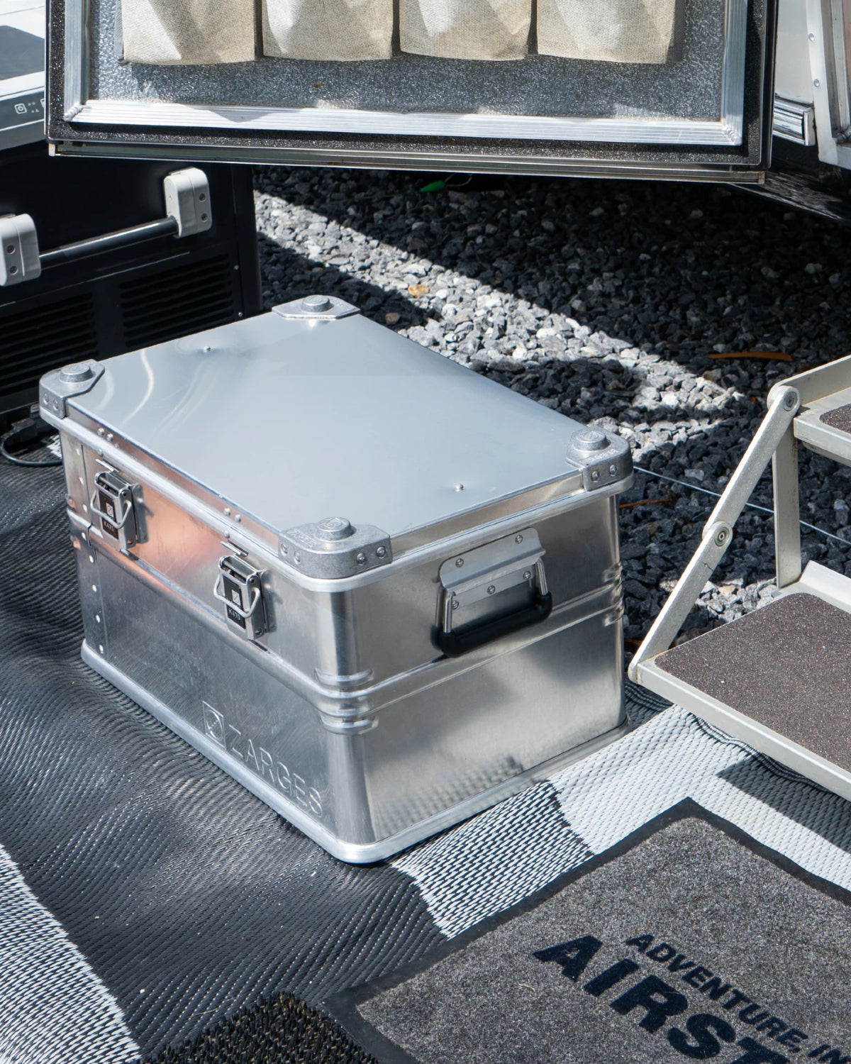 Zarges K470 Heavy-Duty Aluminum Case - 60-L, Part No. 40678