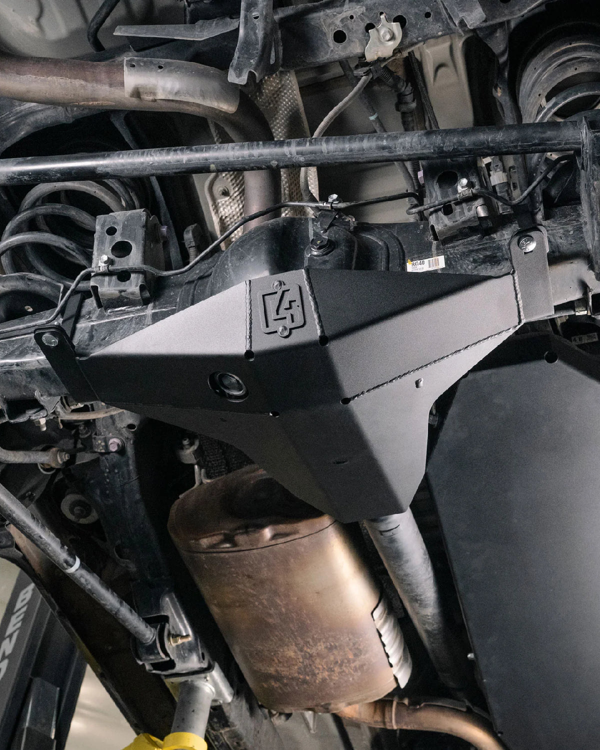 C4 Fabrication 3/16 in Steel Rear Differential Skid Plate for 6th-Gen ...