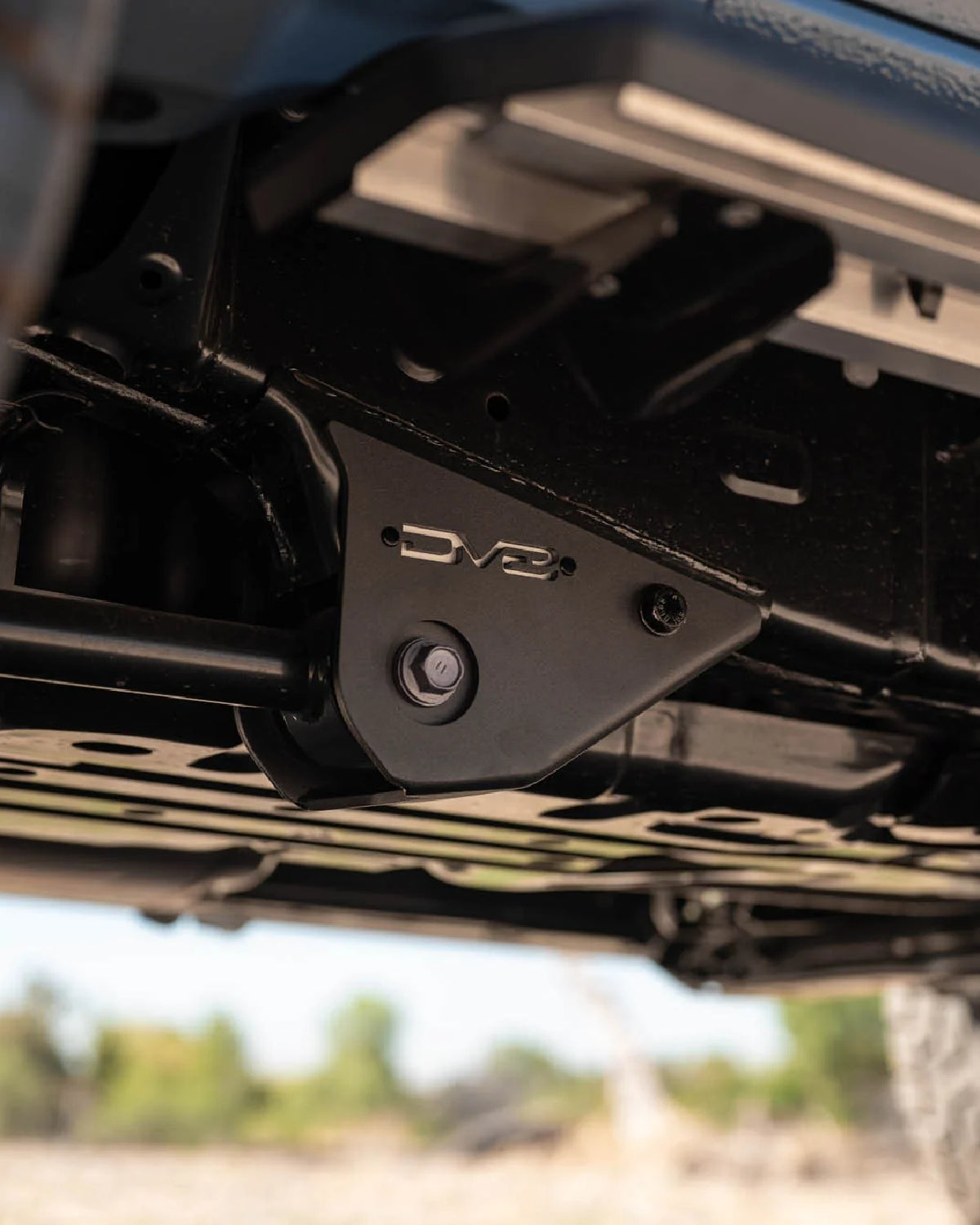 DV8 Offroad 5 mm Steel Front Link Mount Skid Plates for 6th-Gen 4Runner (2025–Present) - Pair