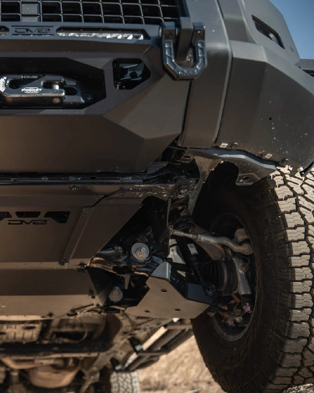 DV8 Offroad 5 mm Steel Lower Control Arm Skid Plates for Land Cruiser 250 Series (2024–Present) - Pair