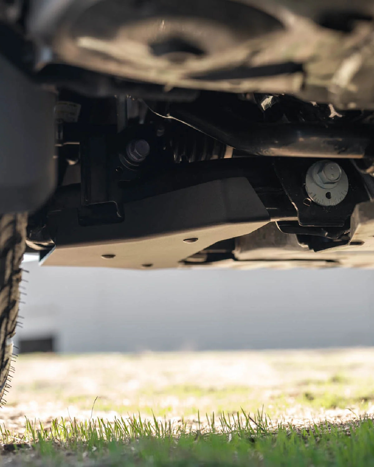 DV8 Offroad 5 mm Steel Lower Control Arm Skid Plates for 6th-Gen 4Runner (2025–Present) - Pair