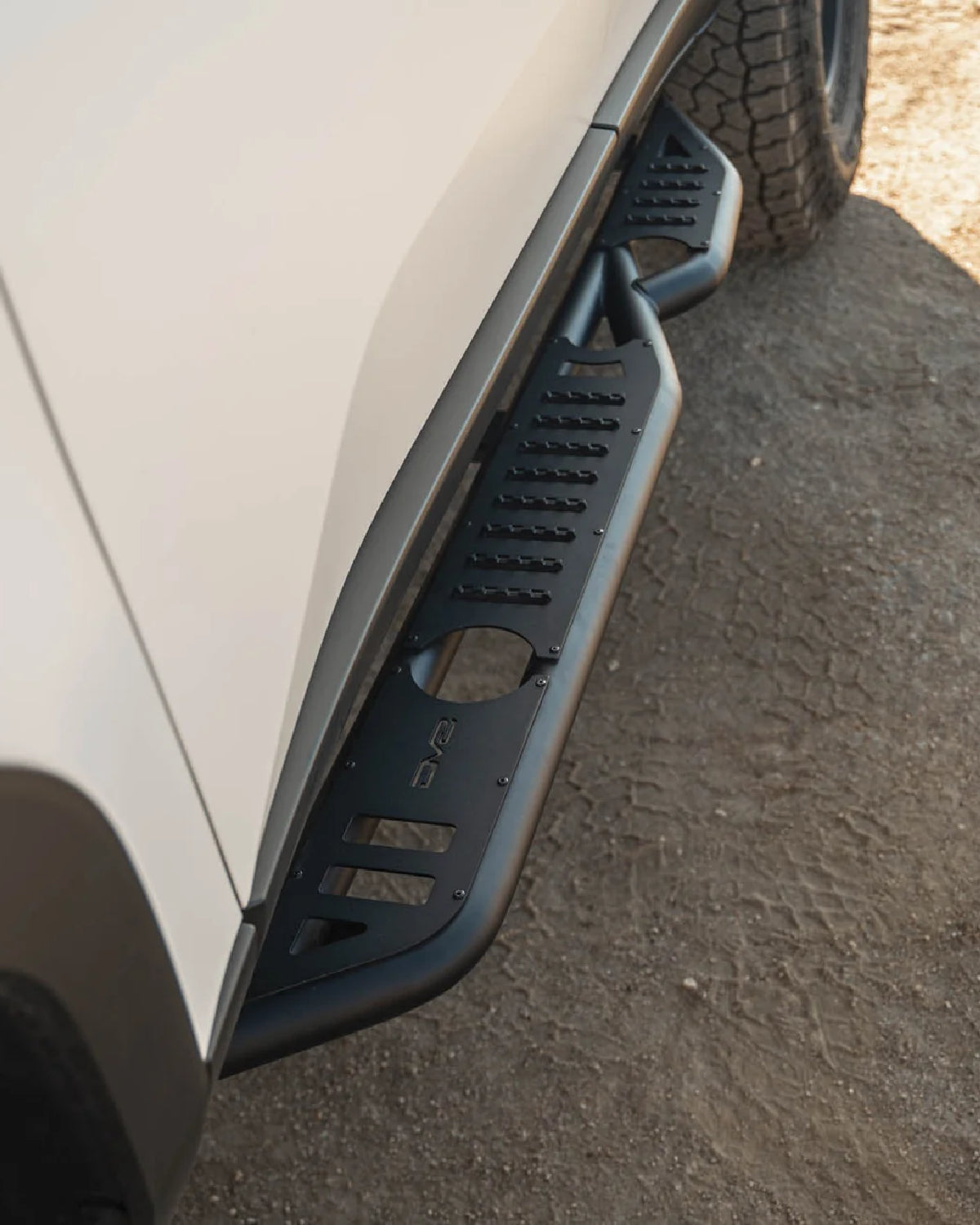 DV8 Offroad OE Plus Series Side Steps for Land Cruiser 250 Series (2024–Present) - Pair