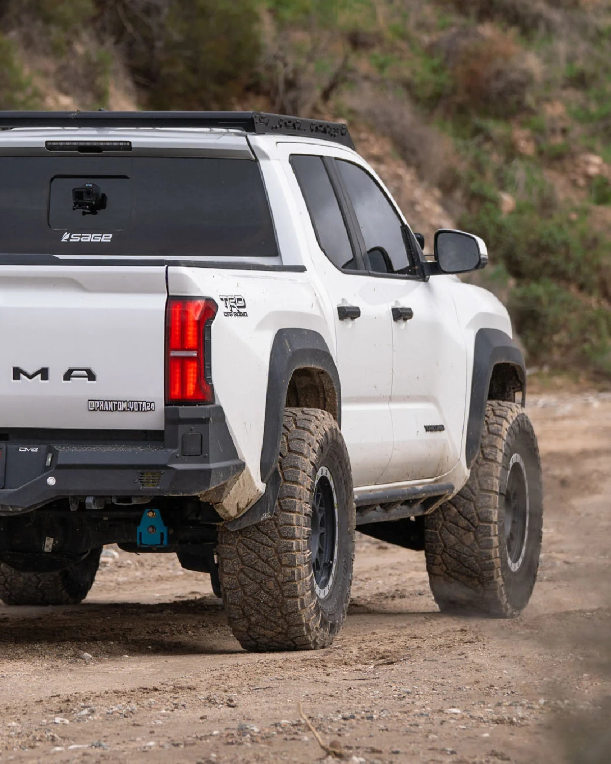 DV8 Offroad Rock Sliders for 4th-Gen Tacoma Double Cab (2024–Present) - Pair