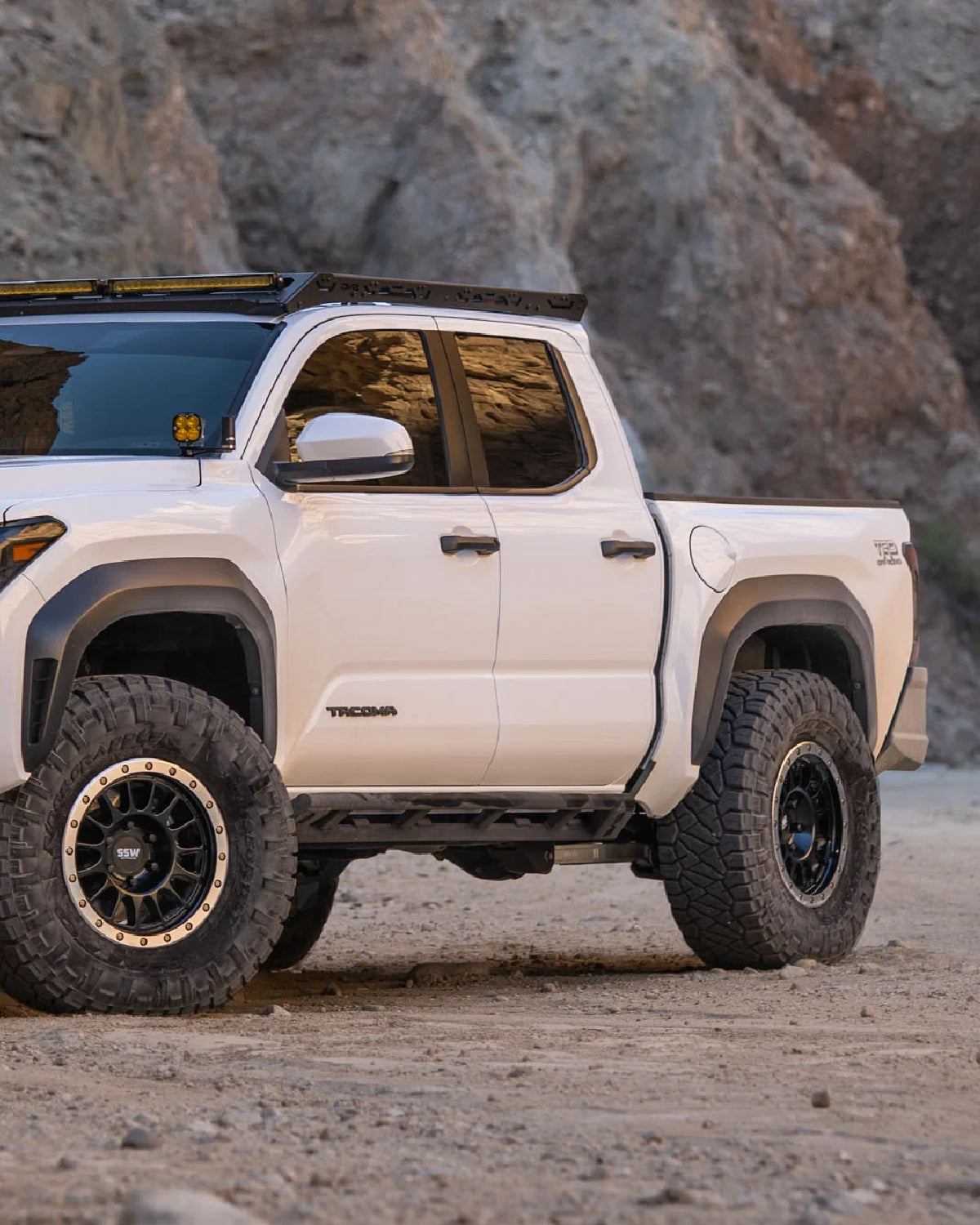 DV8 Offroad Rock Sliders for 4th-Gen Tacoma Double Cab (2024–Present) - Pair