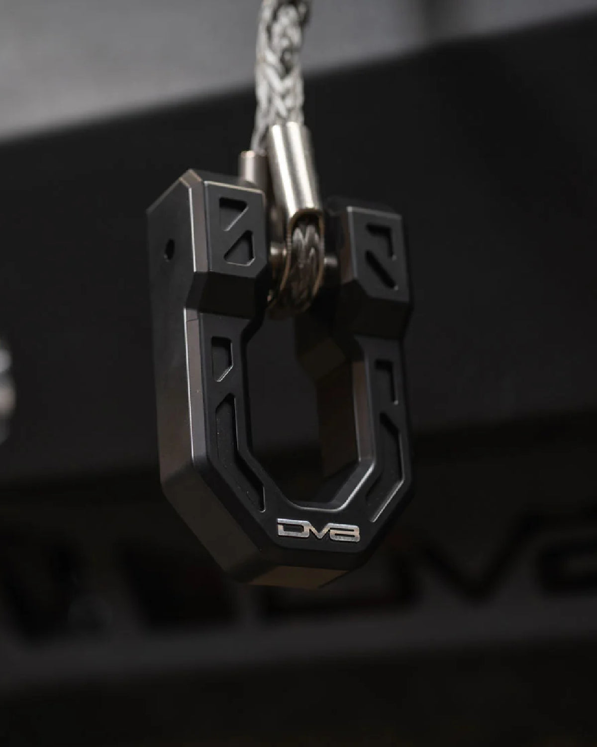 DV8 Offroad Xtract Fairlead with Recovery Shackle in Black Anodized Finish