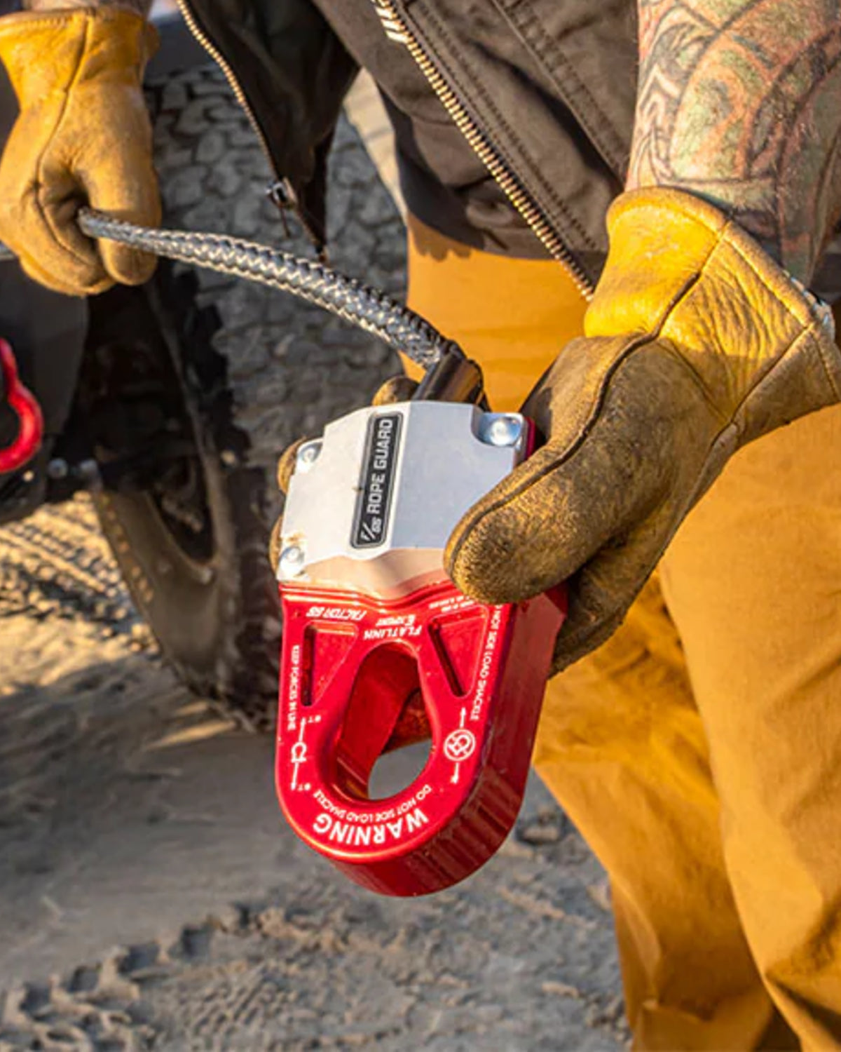 Factor 55 FlatLink Expert Winch Shackle Mount in Red