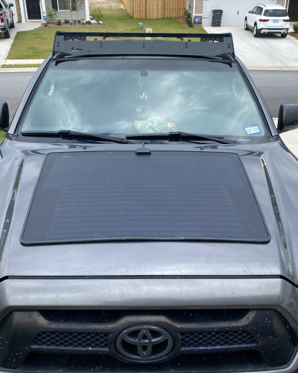 LensunSolar Flexible Hood Solar Panel (100-Watt) with MPPT Charge Controller for Toyota Tacoma (1995–2015)