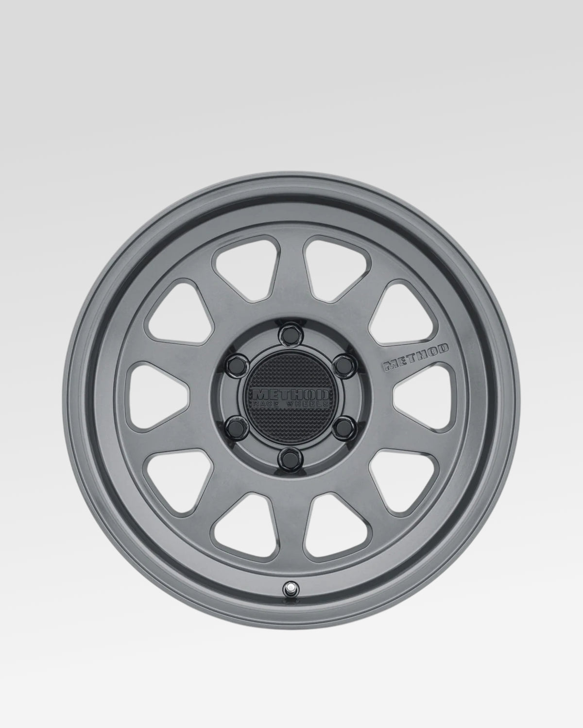 Method Race Wheels 316 17 x 8.5 in Wheel in Gloss Titanium Gray with 0 mm Offset and 6 x 139.7 mm Bolt Pattern