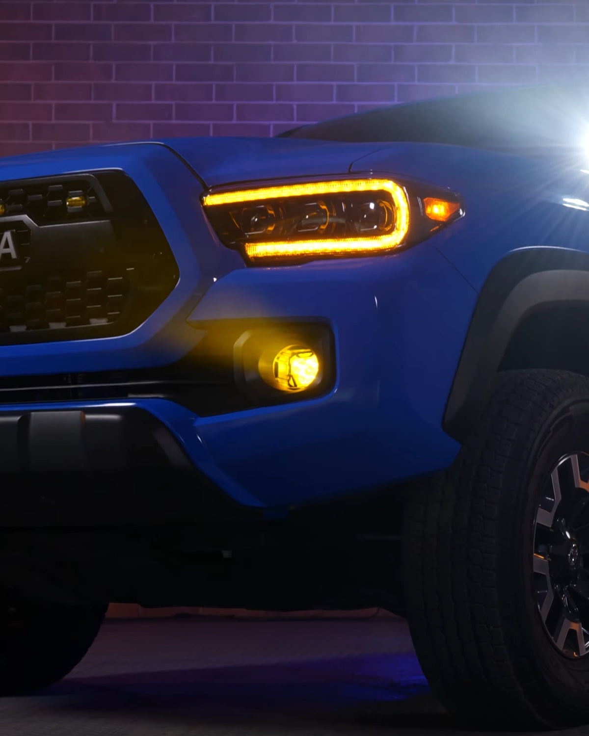 Morimoto 4Banger 2.0 HXB LED Fog Light Kit with SAE Wide Beam Pattern and Yellow Lens for Toyota Tacoma (2012–2023)