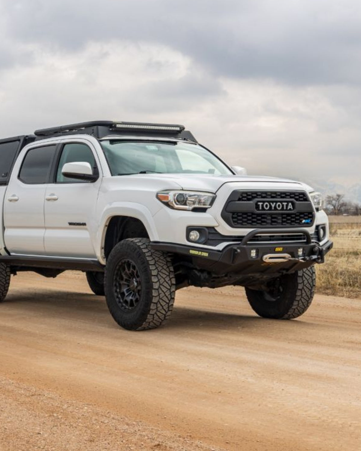 ReadyLift SST 2.1 Suspension Kit with 2.5 in Front Lift, 2.5 in Rear Lift, and TeraFlex Falcon 2.1 Shocks for Toyota Tacoma (2005–2023)