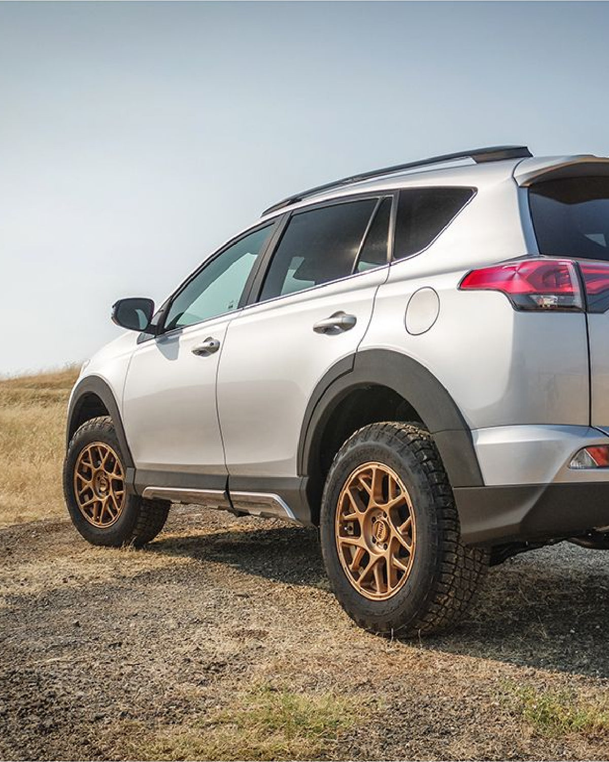 ReadyLift SST Suspension Kit with 2 in Front Lift and 1 in Rear Lift for 4th-Gen RAV4 (2013–2018)