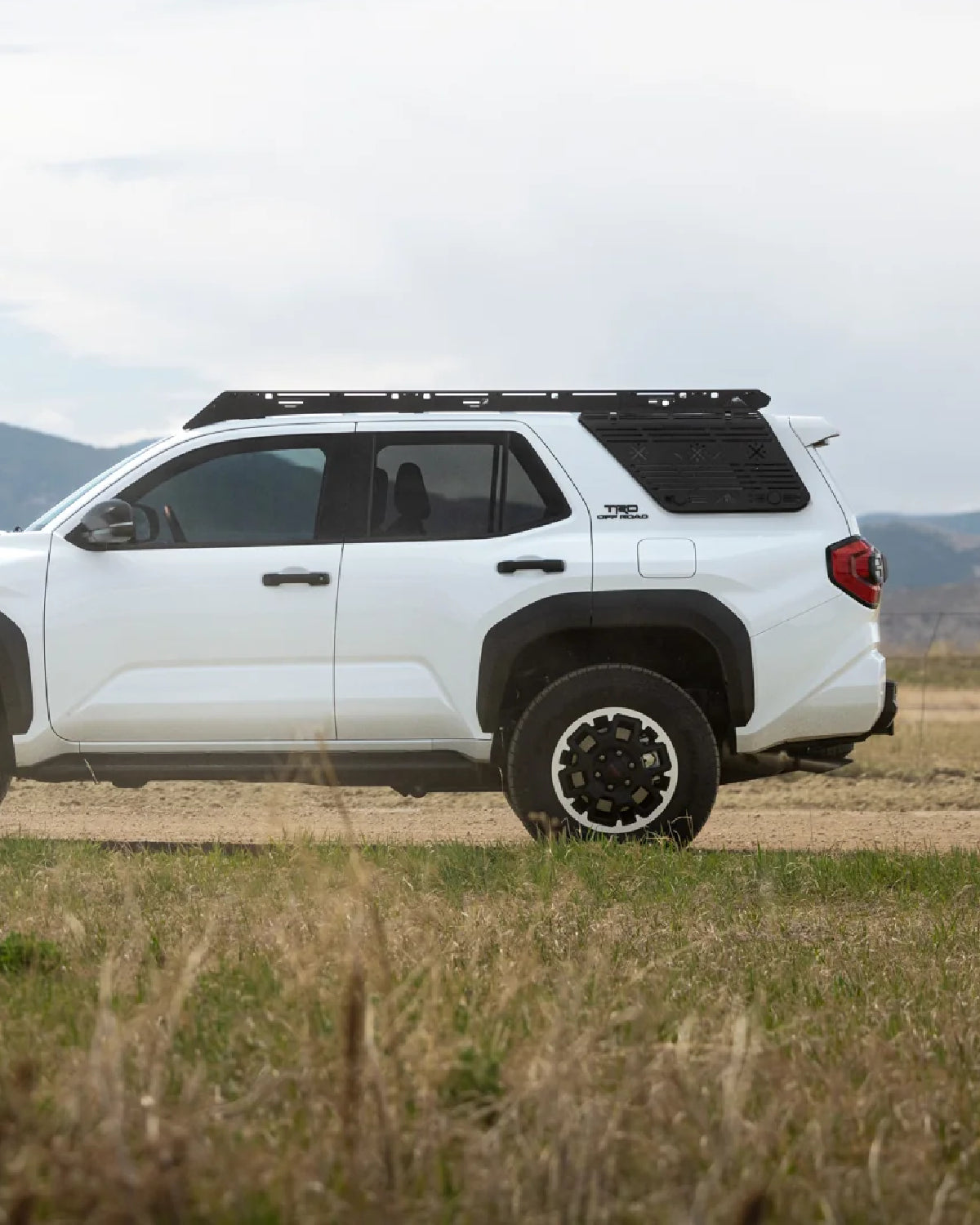 Sherpa Equipment Co. Peak Series Capitol Roof Rack with 40 in Light Bar Cutout Fairing for 6th-Gen 4Runner (2025–Present)